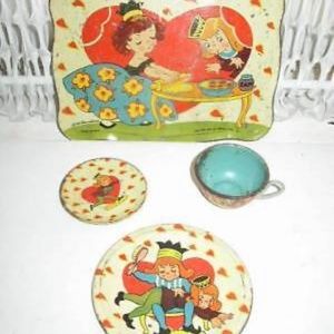 1942 Ohio Art, BK Benjamin, #81 Queen of Hearts 4-pc Child’s Tin Tea Set (pmt